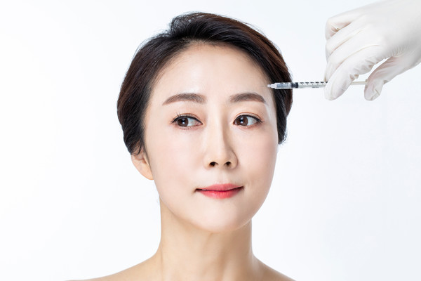 xoa-nep-nhan-bang-botox-co-hai-khong-2