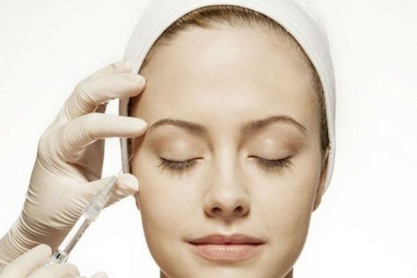 nhung-luu-y-khi-tiem-botox-xoa-nhan-mat-2