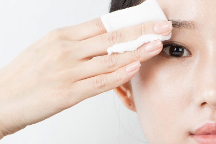 cach-cham-soc-sau-khi-cay-long-may-nhu-the-nao-1