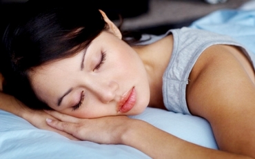 3 tư thế nằm sai ảnh hưởng đến giấc ngủ của bạn